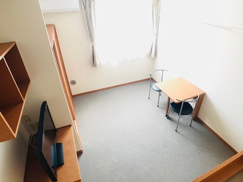 レオパレスりゅうと 居間