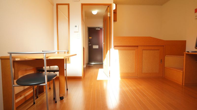 レオパレスＦｕｍｉｎ 居間