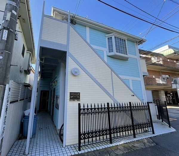 レオパレス東中野第４ 外観