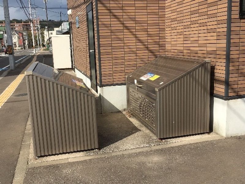 レオパレスエルナト 共用部分