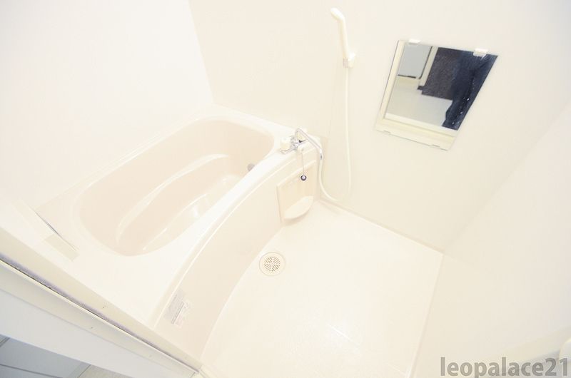 LEONEXT Arao Phòng tắm