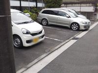 レオパレスそよかぜ 駐車場