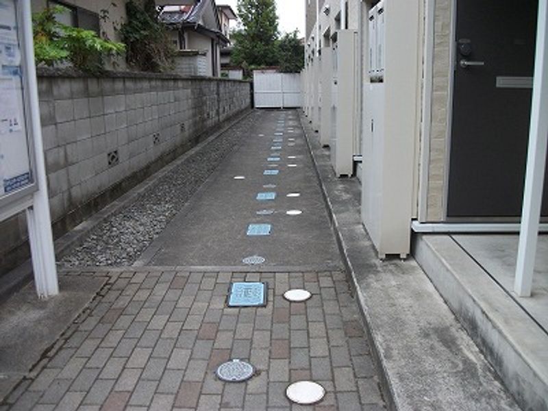 レオパレスエルスドワール エントランス