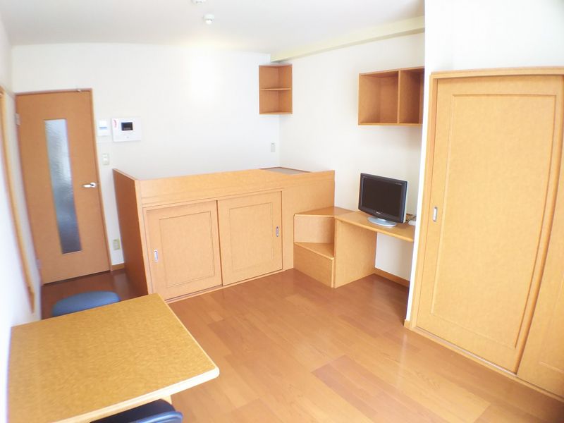 レオパレスＩＮＡＢＡ 居間