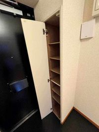 レオパレスホンゴーパレス 収納