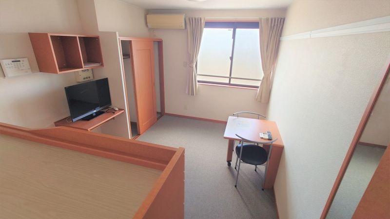 レオパレスＹｓ 居間