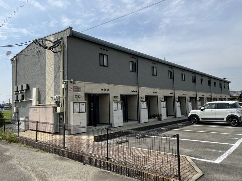 レオパレス初田道 外観