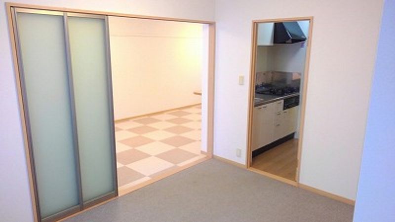 レオパレスアイコート川南 寝室