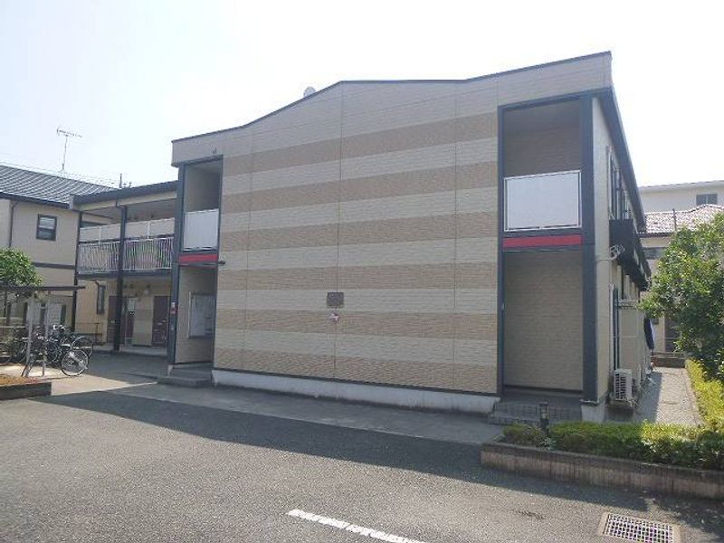 レオパレスパレット壱番館 エントランス