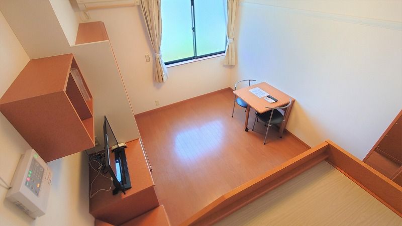レオパレスエトワール 居間
