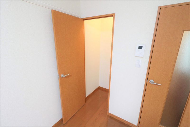 レオパレス京都十条 収納