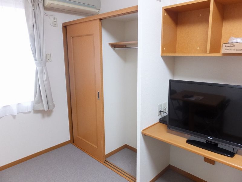 レオパレスＨｏｒｉｋａｗａ 収納