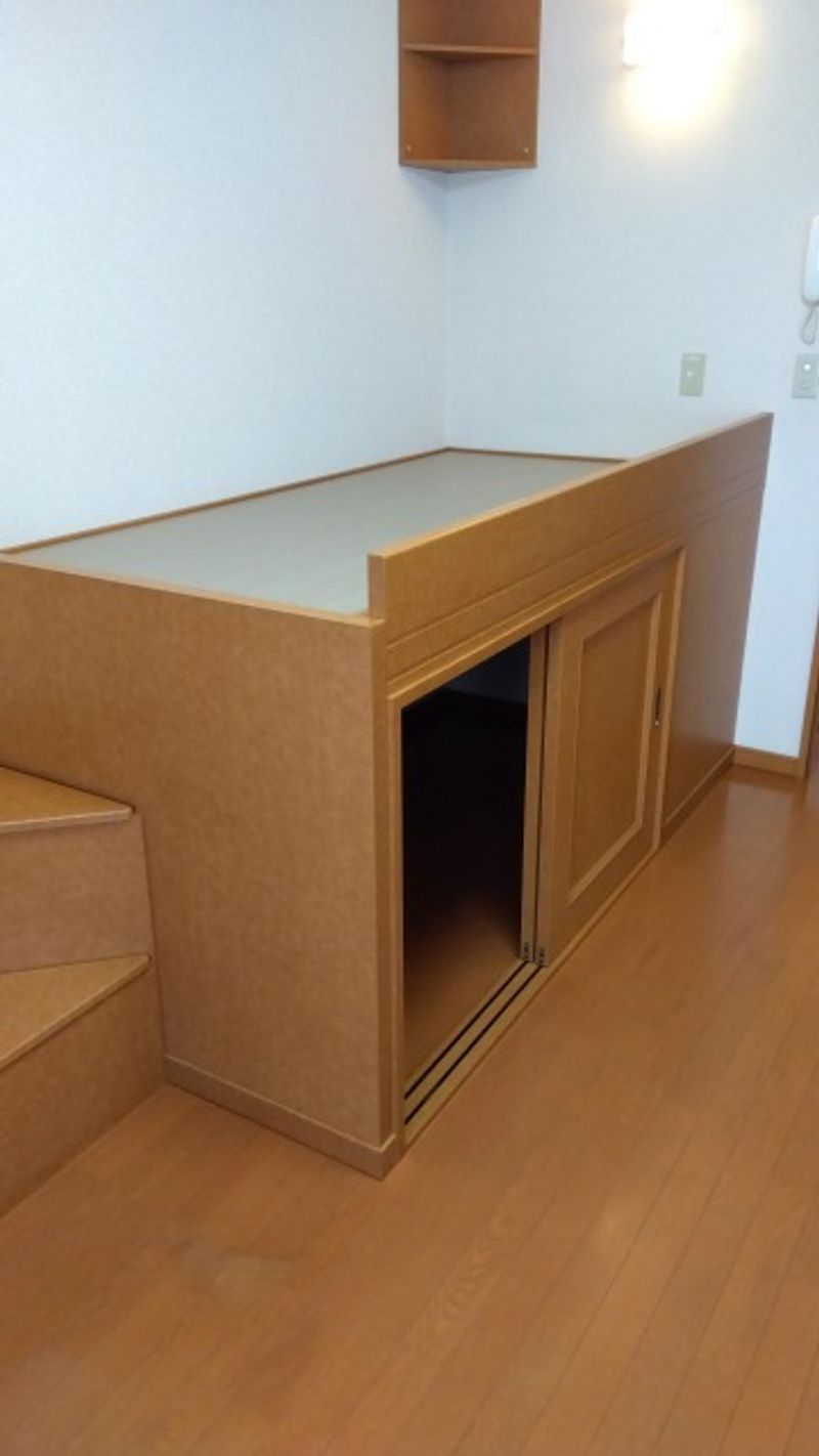レオパレス泉２ 収納