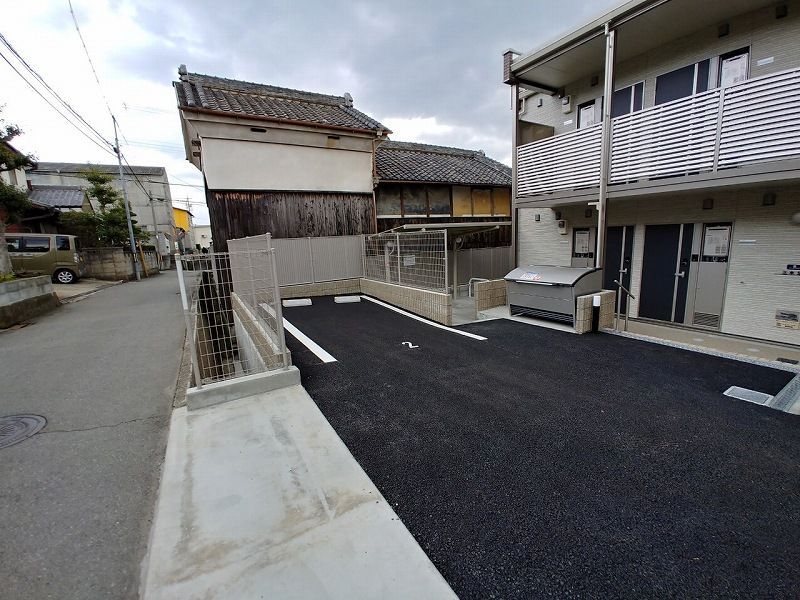 クレイノ三木ＳＫ 駐車場