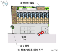 32792 Monthly parking lot