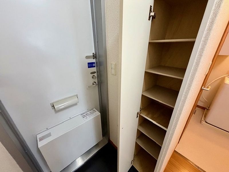 leopalace Cuore Hayashi Entrance