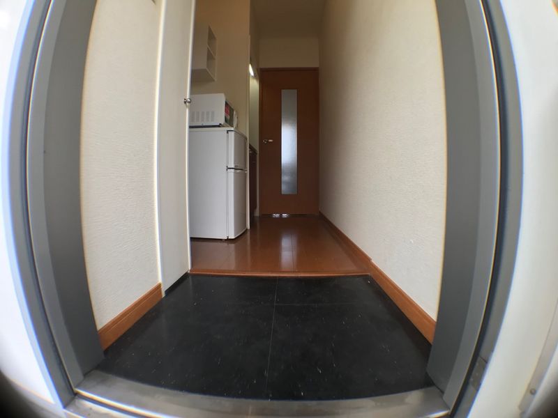 レオパレス竹内 玄関