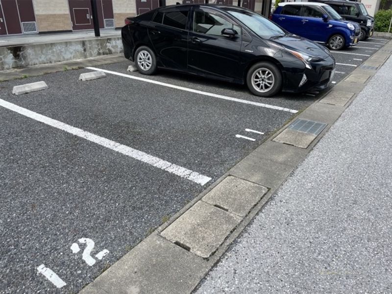 レオパレスハイランドⅢ 駐車場
