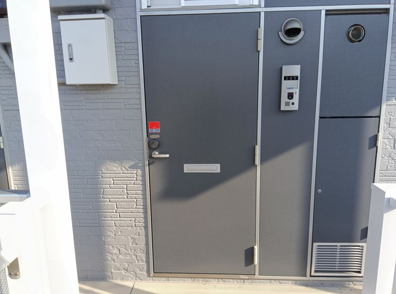 leopalace East Court Entrance