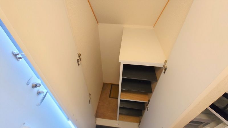 レオパレスリーベガルテン 収納