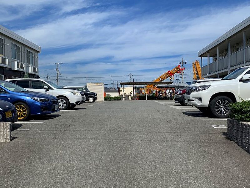 レオパレスＭａｒｉｎｅ　Ｎ館 駐車場