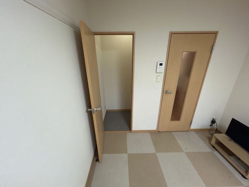 レオパレスしろがね 収納