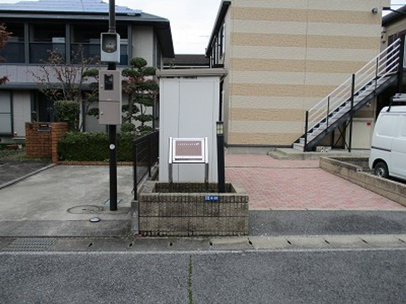 レオパレスアルバ エントランス