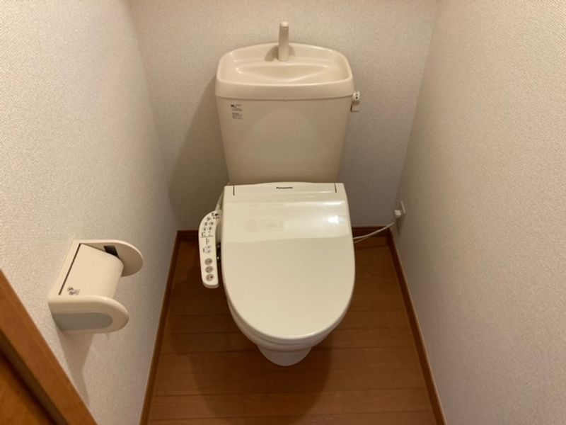 レオパレスシーザースパレス トイレ