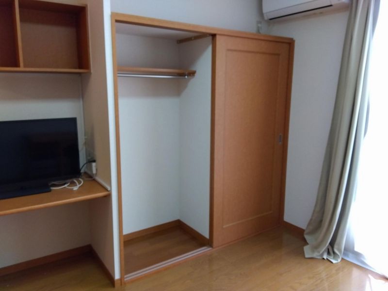 レオパレス富士見 収納