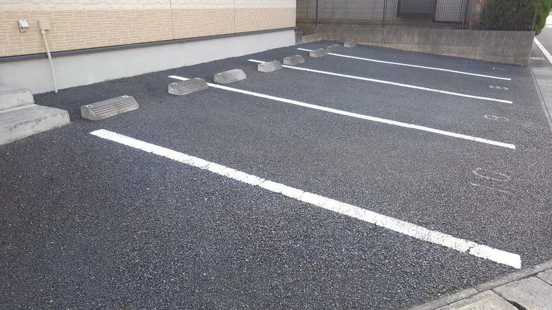 レオパレスエスポワールＴⅡ 駐車場