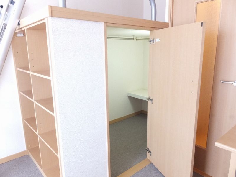 レオパレスモデラーテ 収納