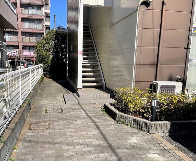 レオパレス王子台　壱番館 エントランス