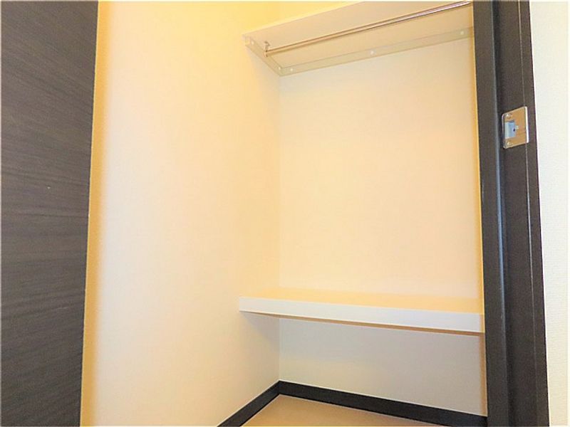 LEONEXT Sumiyoshi Nibankan Kho lưu trữ