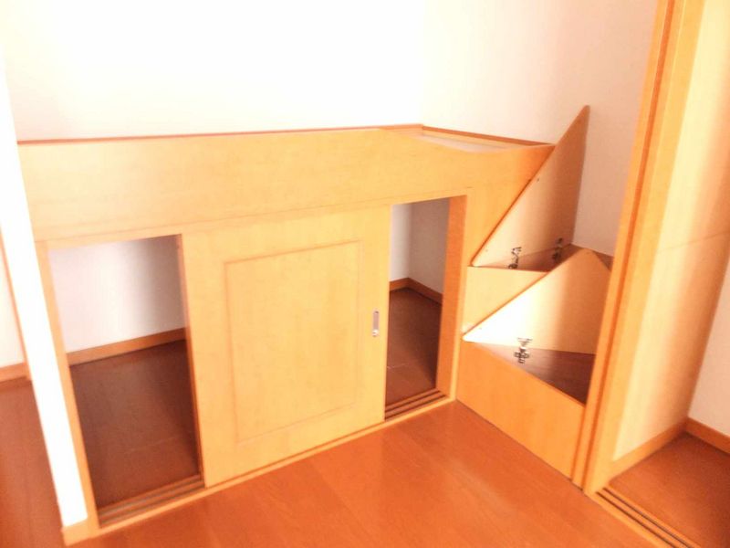 レオパレスサンフラワー 収納