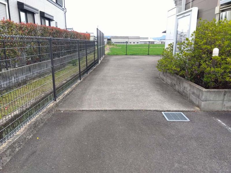 レオパレスカワシマ 共用部分