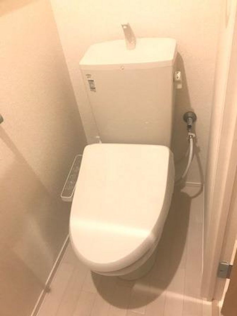 クレイノエルア トイレ