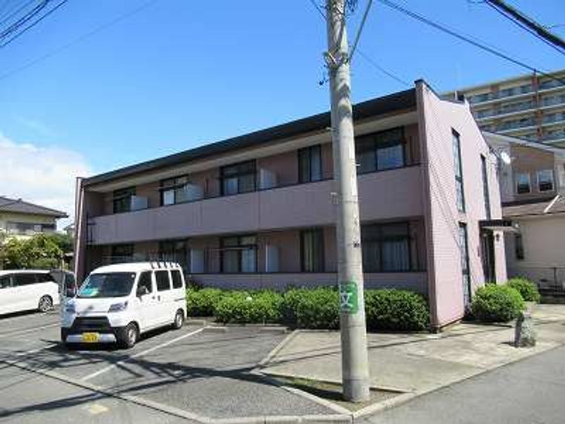 レオパレスセーブル湘南 外観