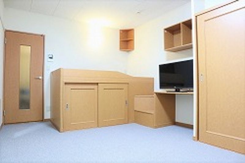 レオパレスフィリアＢ 居間