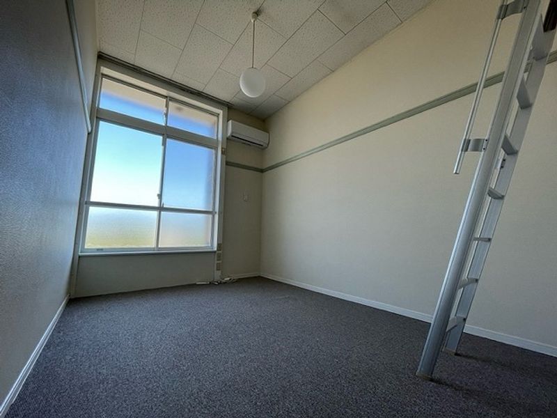 レオパレスウエストＩ 寝室