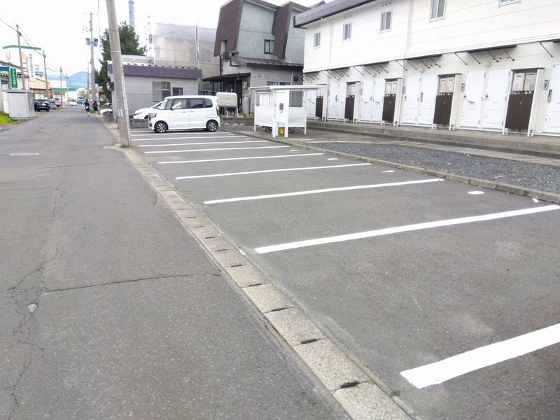 レオパレス清千 庭