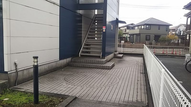 レオパレスポール・ニザン 共用部分
