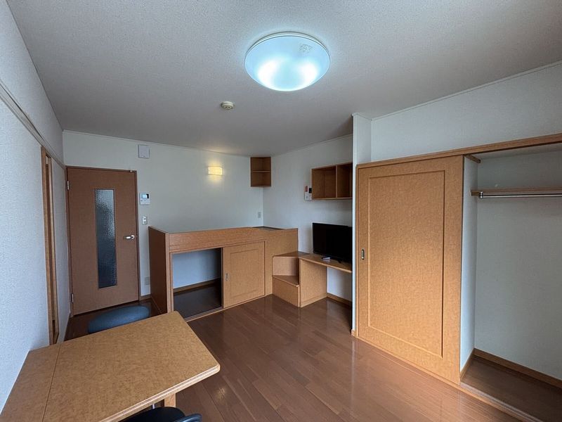 レオパレスパーク 居間