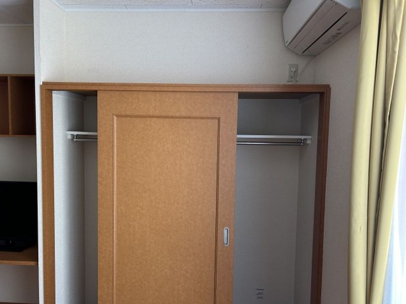 レオパレス川辺 収納