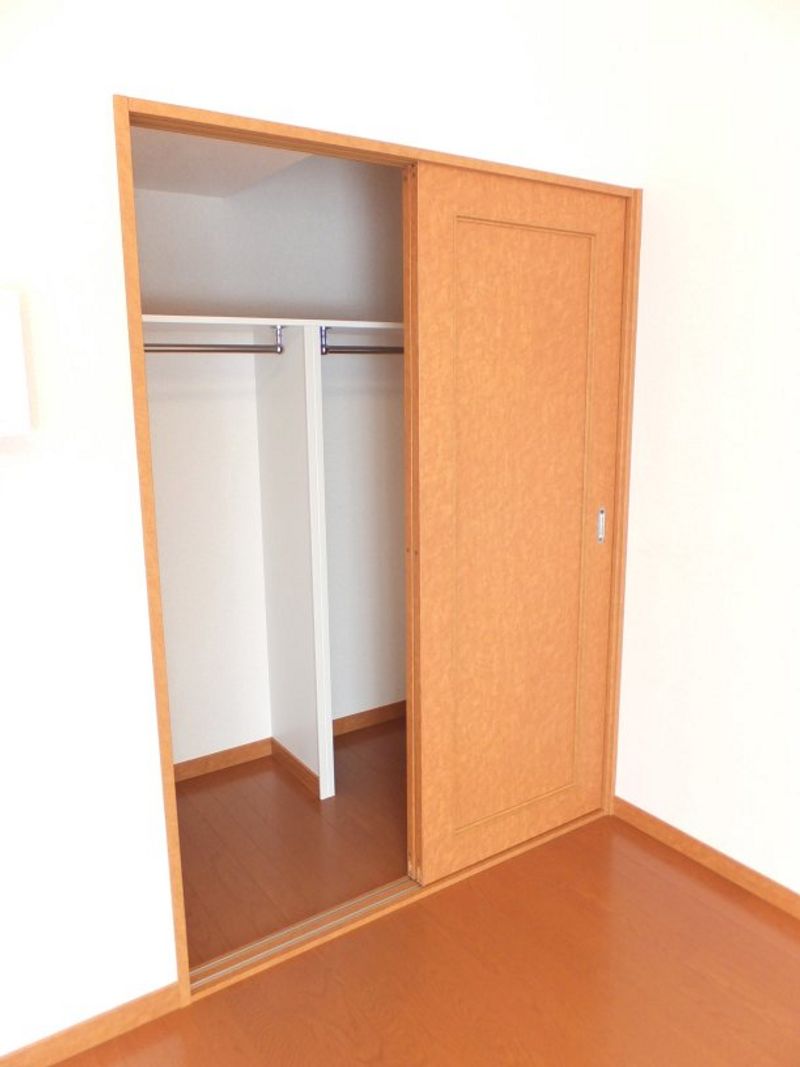 レオパレスレスト 収納