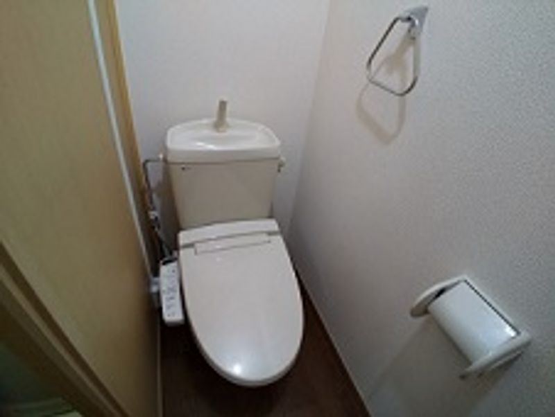 レオパレスニューケルビン１ トイレ