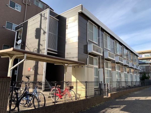 レオパレスエスポワール 外観