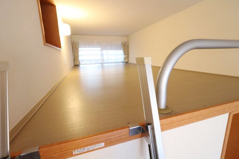 レオパレスＲａｃｏｏｎＤ６愛荘 その他