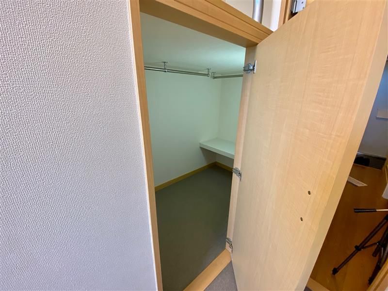 レオパレスエスタⅣ 収納