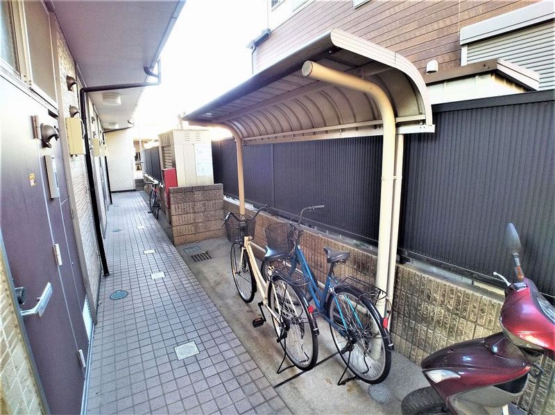 レオパレスラーク 共用部分