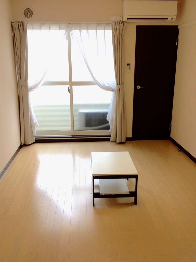 レオネクストシャトン 居間